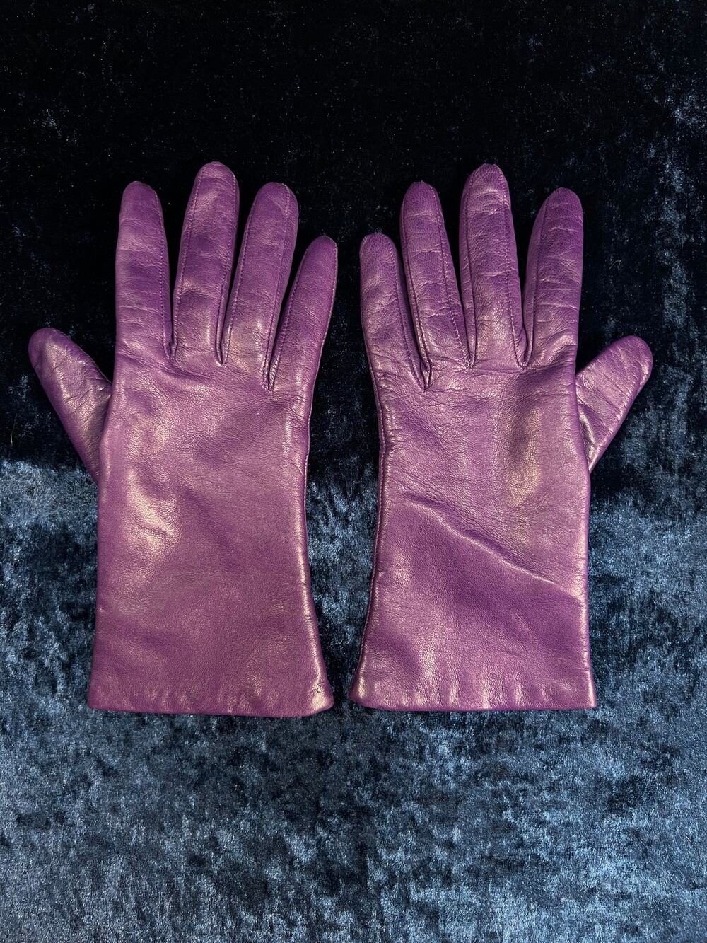 Vintage Genuine Leather Gloves - Eggplant Purple Lined Pair - Size 7